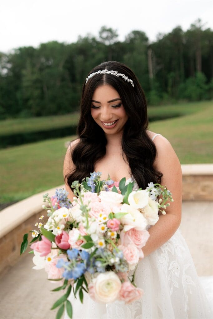 spring-pink-blue-wedding-bouquet-AVP-ashleys-visions-productions-houston-wedding-planner