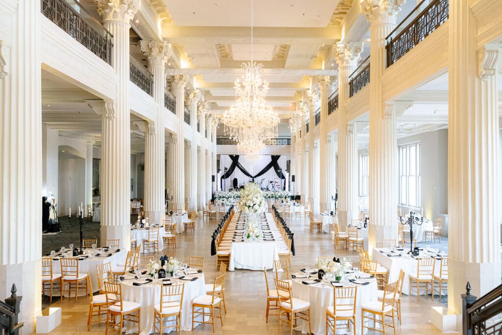 Corinthian-Houston-black-white-wedding