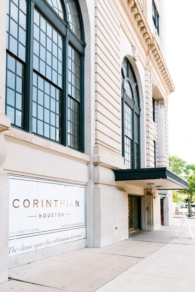 corinthian-houston-wedding-venue-downtown-houston-entrance