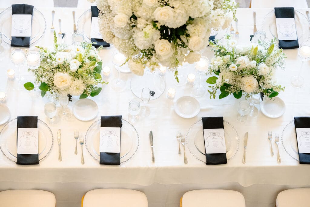 Corinthian-Houston-black-white-wedding-centerpieces